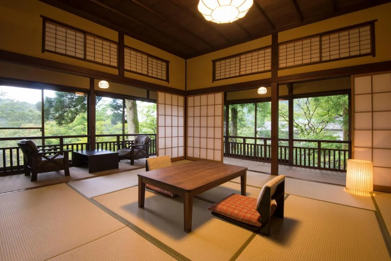 Matsuzakaya Honten Hakone